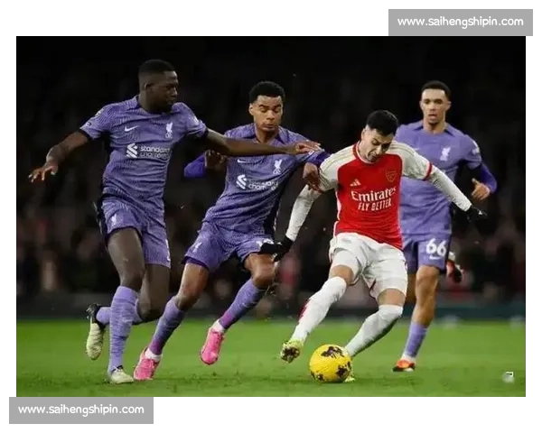 曼城利物浦巅峰对决英超争冠关键一战风云再起攻防博弈引爆焦点夜